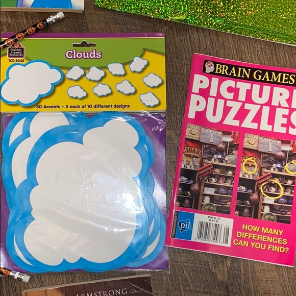 (CLOSET CLOSING FINAL SALE) Lot of Books and Classroom Supplies for Teacher - Picture 2 of 8